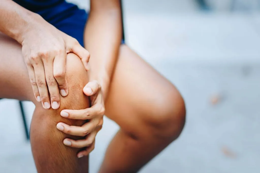 runner with knee injury in need of gait training