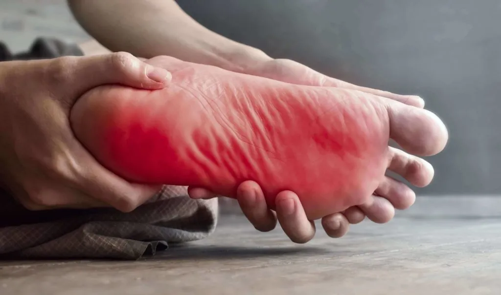 foot in pain due to plantar fasciitis